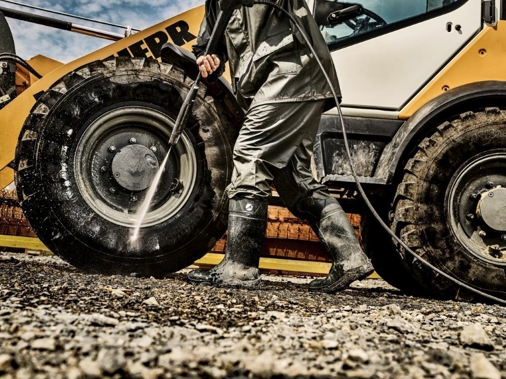 Albatros TITAN PU Sicherheitsstiefel Anwendung 1.