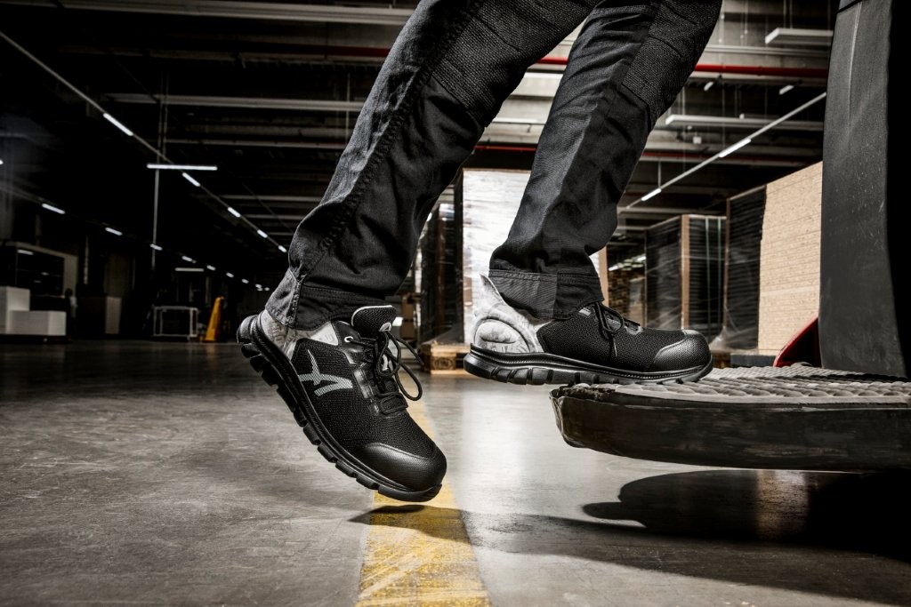 Albatros OCTANE GREY Sicherheitshalbschuh Anwendung 3.