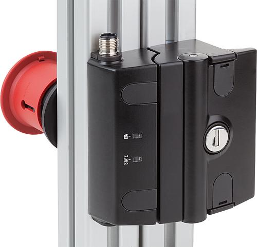 Anwendungsbild Notöffner, Kunststoff schwarz, mit Druckknopf Komp:Kunststoff Komp:rot, BN=8/10, P=30-50 - K1497.93050 - bei HUG Technik ✭