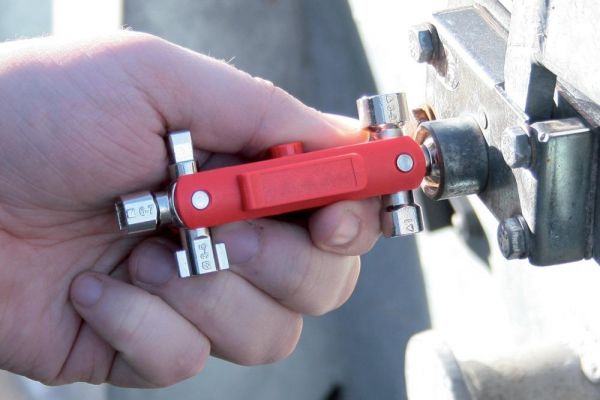 S+B Schaltschrankschlüssel Maker Quadro - direkt bei HUG Technik ✓ S+B Schaltschrankschlüssel Maker Quadro - direkt bei HUG Technik ✓