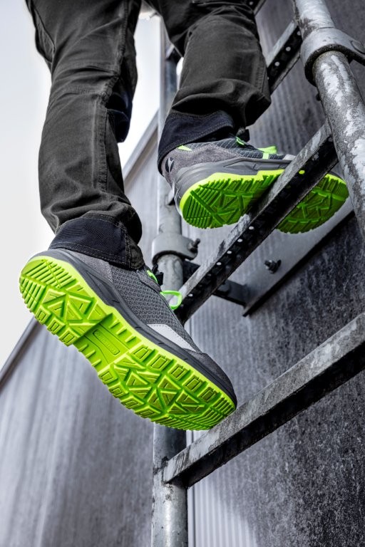 Albatros AXIS GREEN Sicherheitshalbschuh Anwendung 2.